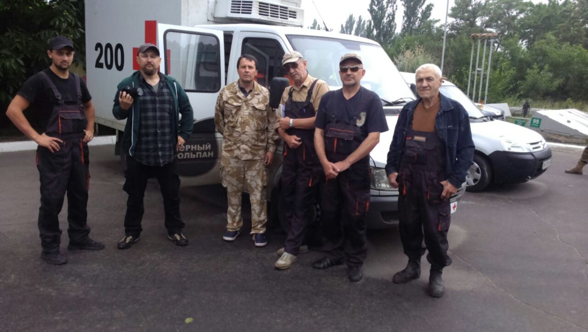 Волонтери «Чорного тюльпану» вивезли з Донбасу 800 тіл за два роки