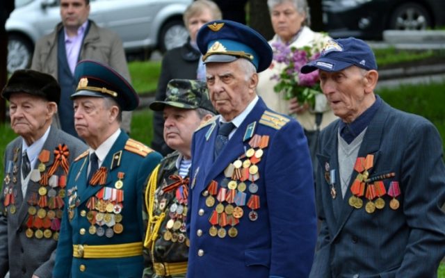 До Дня Перемоги ветерани отримають від 500 до 3500 грн
