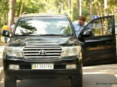 У Бучанського депутата викрали авто