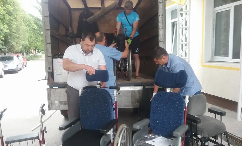 Медичні заклади Ірпеня та Ворзеля отримали нове обладнання від ветеранів АТО