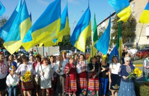 Бучанці вшановували духовну святиню нашого народу — Державний Прапор України