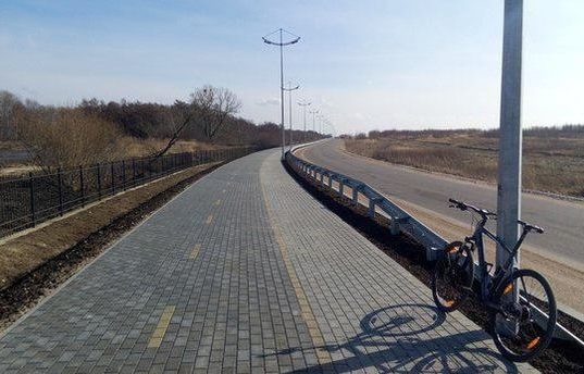 Ірпінська влада домовляється про велодоріжки до Києва, а люди мріють про тролейбусний маршрут