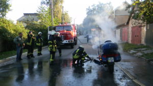Рятувальники  ліквідували пожежу приватного мотоцикла «BMW»