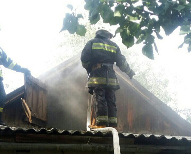 Унаслідок пожежі у Бучі в приватному будинку загинула жінка