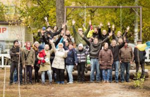 Акція "Посади своє дерево" в сквері Героїв Небесної сотні