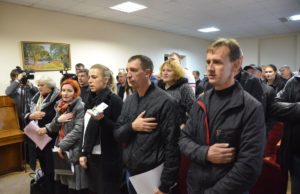 Позачергова сесія в Коцюбинському: протистояння тривають