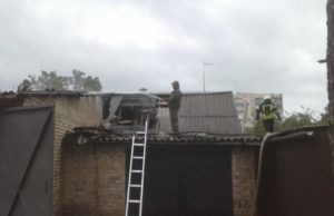 В Ірпені рятувальники загасили пожежу, що сталася у господарчій будівлі
