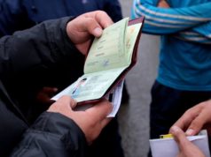 В Ірпені під час операції «Мігрант» виявили іноземця, який підробив посвідку на постійне проживання