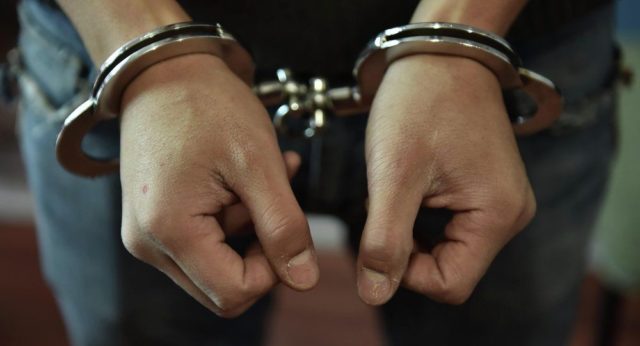 Рецидивістові, який побив та пограбував жінку в її помешканні, загрожує 12 років позбавлення волі