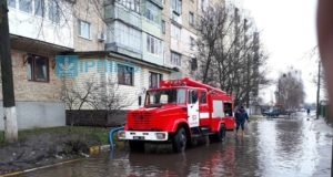 У Гостомелі на Рекунова знову вкотре відкачували воду