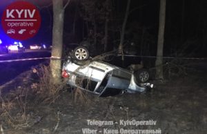 У жахливій аварії на ірпінській трасі загинув водій, а неповнолітня пасажирка зазнала важких травм