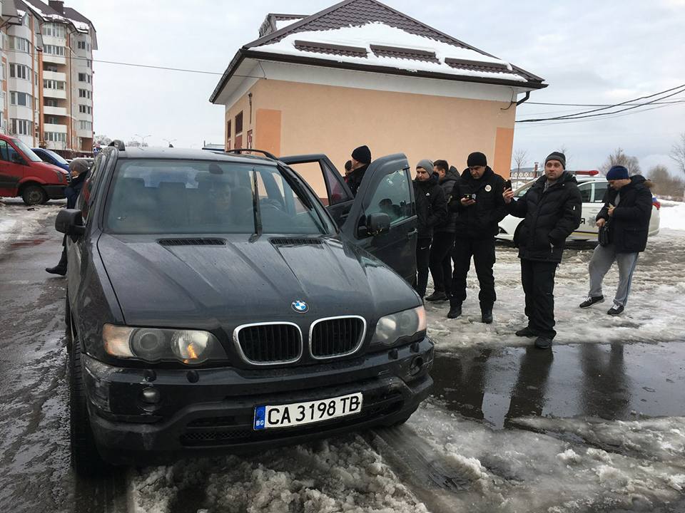 У Бучі п’яний Бородянський військовий комісар розбив кілька автівок