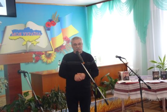 “Батько українського бестселера” Василь Шкляр презентував у Немішаєвому новий роман “Троща”