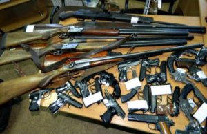 Триває місячник добровільної здачі зброї