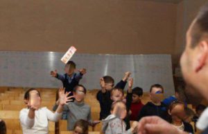 Заборонена політична реклама та агітація: депутати від “Нових облич” піаряться на дітях