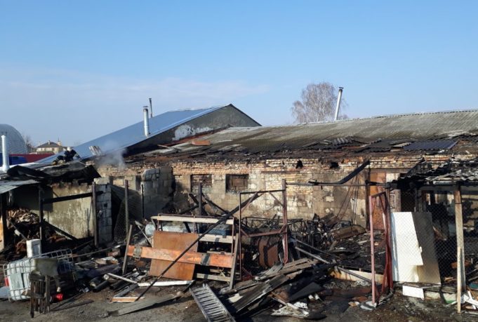 У Горенці згоріла котельня та частина приміщення складу У Горенці згоріла котельня та частина приміщення складу