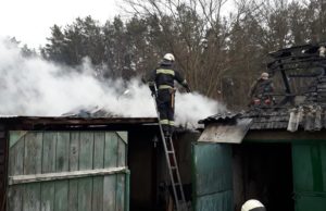 У Коцюбинському горіла господарча будівля — пошкоджені покрівля та перекриття, знищені речі