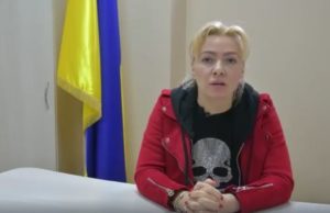 Вагітну директорку ірпінського стадіону звільнили за відмову агітувати за Порошенка