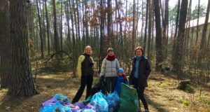 “Зроби Ірпінь чистим”: небайдужі жителі регіону долучилися до прибирання зелених зон