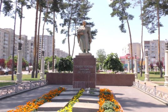 День скорботи в Ірпені: нехай війна залишиться лише у пам’яті нащадків