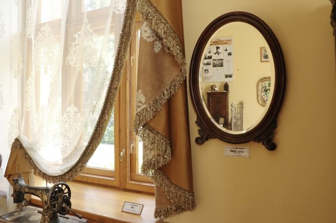 “Уваровський дім” у Ворзелі в фотогалереї Тетяни Лобас