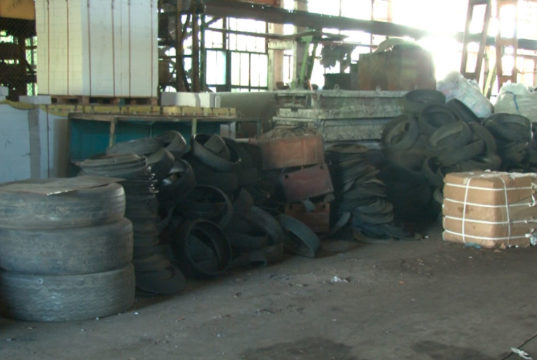 Громада проти шин: чи зупинила ірпінська влада шкідливе виробництво?