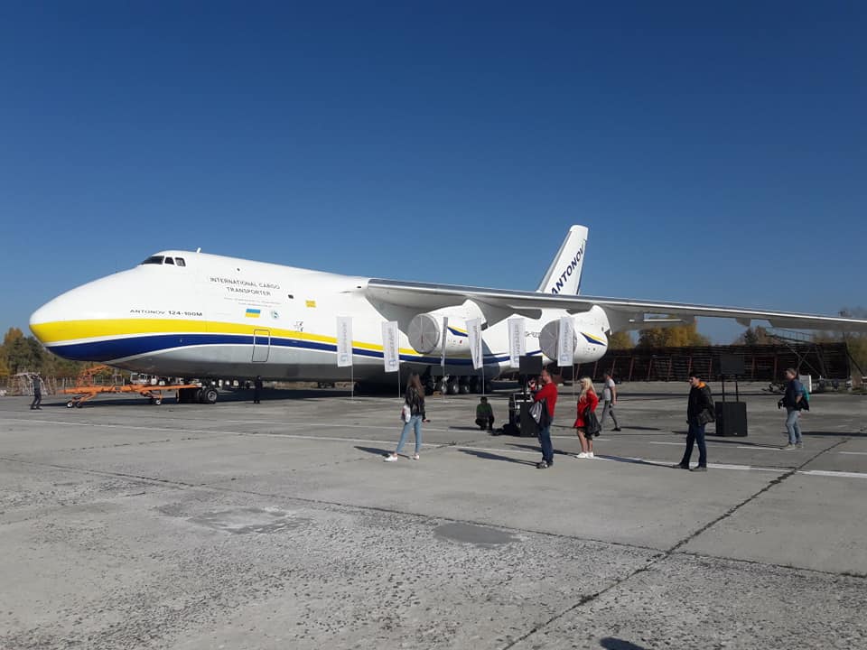 «Палиці в колеса» фінансовому донору: Ірпінь переконує, що Гостомель без нього не виживе