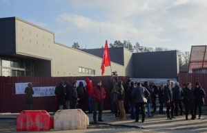 Акція протесту в Гостомелі: громада проти незаконного будівництва супермаркету в Мостищі