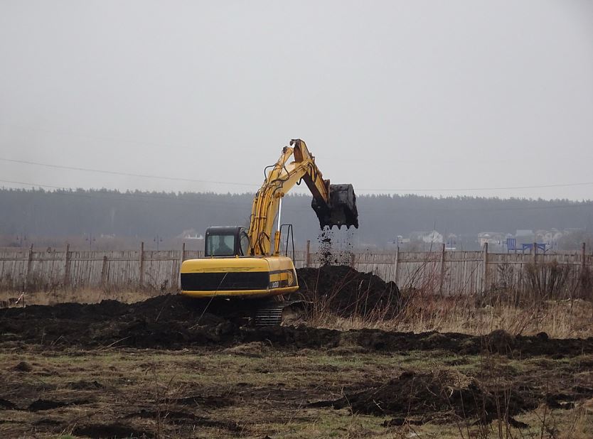 Будівництво «нової заплавної школи» – піар-акція карплюківської команди до виборів?