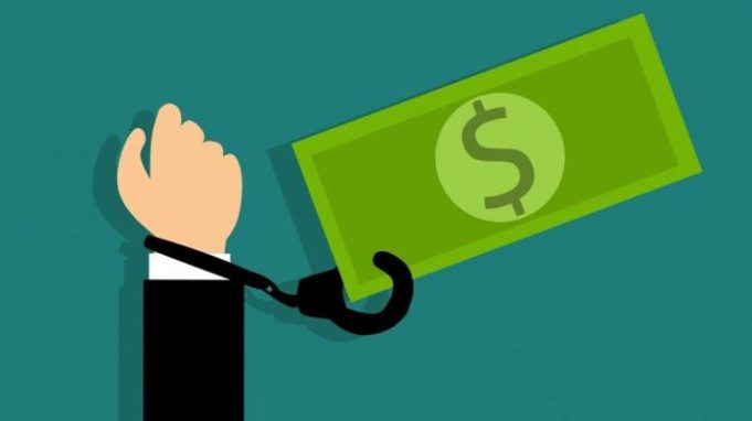 Бюджет Ірпеня під час пандемії продовжують витрачати на набережну та піар