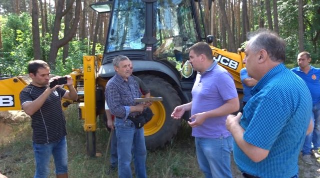 «Провісники» будівельного Апокаліпсису в «Мужеловському»: в Ірпені громада не дозволяє бурити незаконні свердловини в зеленій зоні