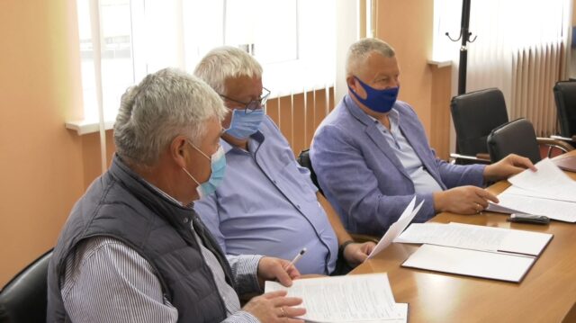 Мітингар Літвинов та «принциповий» Маркушин: ірпінські чиновники готуються до виборів