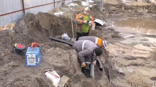 «Бургундія» – на трубі: ексмер Ірпеня Карплюк заливає фундамент висотки на газопроводі
